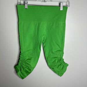 Women's Lululemon Size‎ 6 In The Flow Cropped Leggings Scrunch High Rise Green